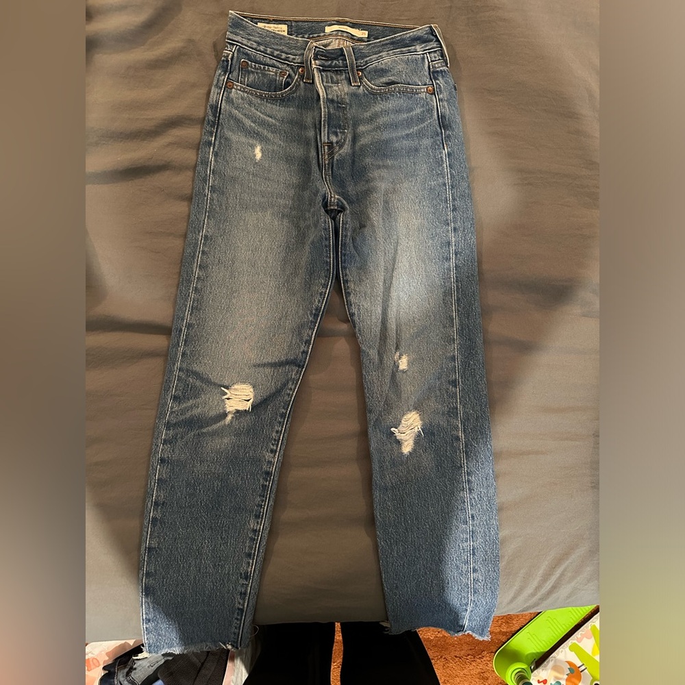 Women's Distressed Blue Jeans